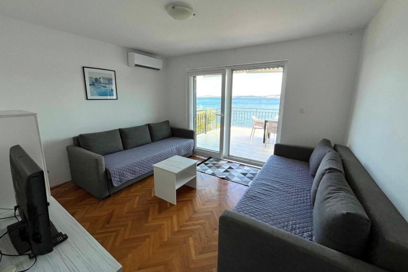 Apartments By The Sea Maslinica, Solta - 774 Grohote المظهر الخارجي الصورة